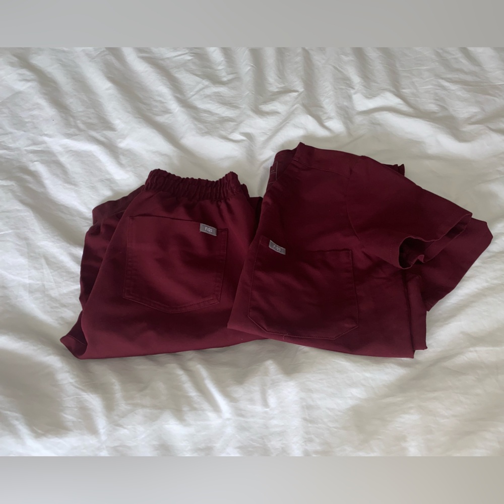 Figs Scrubs xs & small/tall - Burgundy